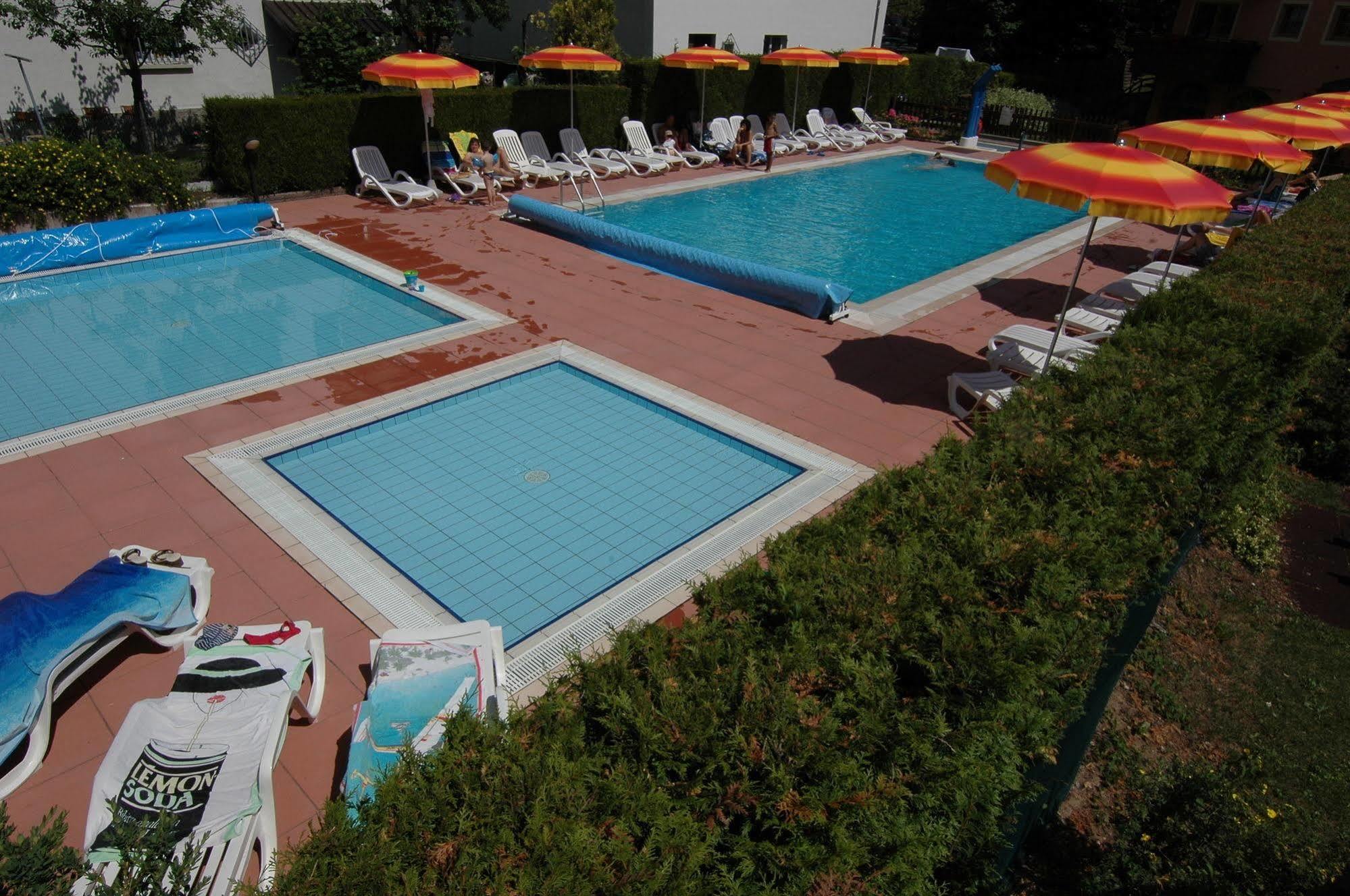 Family Hotel Adriana Bezzecca Esterno foto